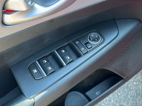 Used 2023 Kia Forte LXS FWD image 23