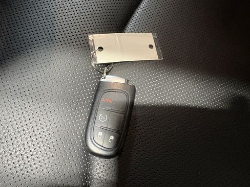 Used 2015 RAM 1500 Laramie w/ Convenience Group image 13