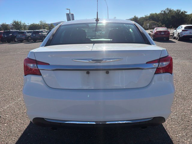 Used 2011 Chrysler 200 Limited FWD image 5