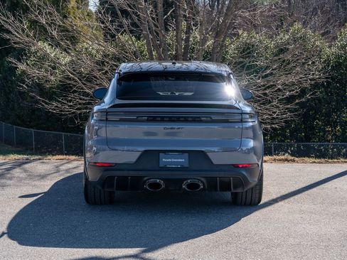 Certified 2024 Porsche Cayenne Turbo GT image 6