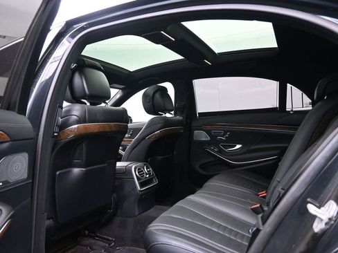 Used 2016 Mercedes-Benz S 550 4MATIC Sedan image 27