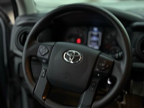 Used 2020 Toyota Tacoma SR image 15