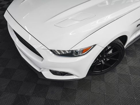 Used 2015 Ford Mustang GT Premium RWD image 3