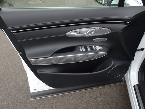 New 2025 Genesis GV70 3.5T Sport w/ Sport Advanced Package image 9