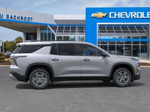 New 2026 Chevrolet Traverse LT w/ LPO, Floor Liner Package AWD/4WD image 5