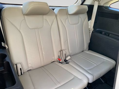 Certified 2021 Kia Sorento S w/ Panoramic Sunroof Package AWD/4WD image 13