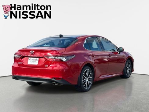 Used 2024 Toyota Camry XLE image 2