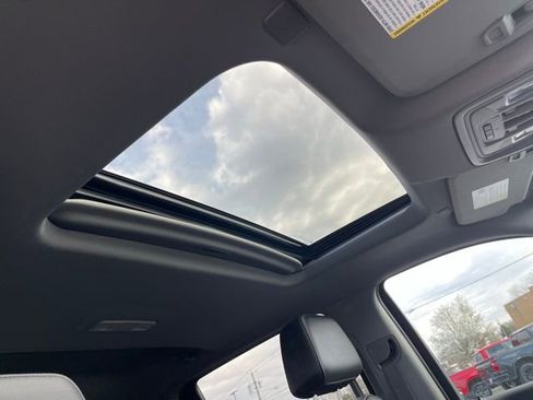 Used 2020 Chevrolet Silverado 1500 LT Trail Boss image 15