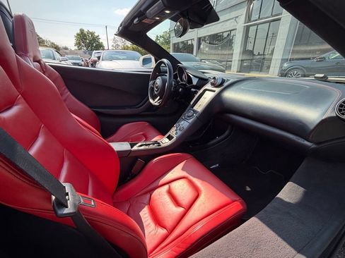 Used 2015 McLaren 650S Spider RWD image 25