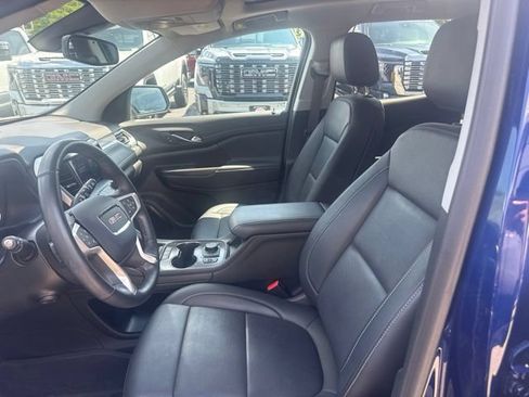 Used 2023 GMC Acadia SLT w/ Preferred Package AWD/4WD image 11