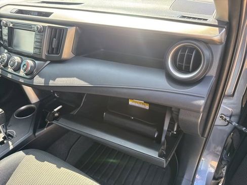 Used 2014 Toyota RAV4 LE AWD/4WD image 54