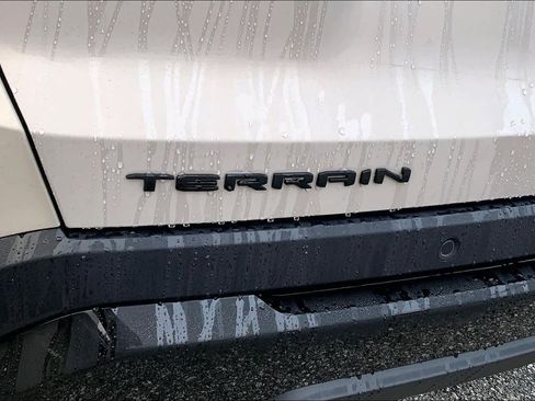 New 2026 GMC Terrain Elevation image 15