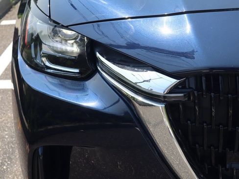 Used 2024 MAZDA CX-90 Plug-In Hybrid w/ Preferred AWD/4WD image 9
