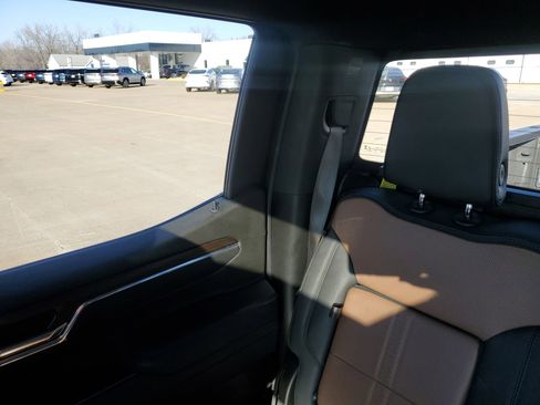 Used 2025 Chevrolet Silverado 1500 High Country w/ High Country Premium Package image 13