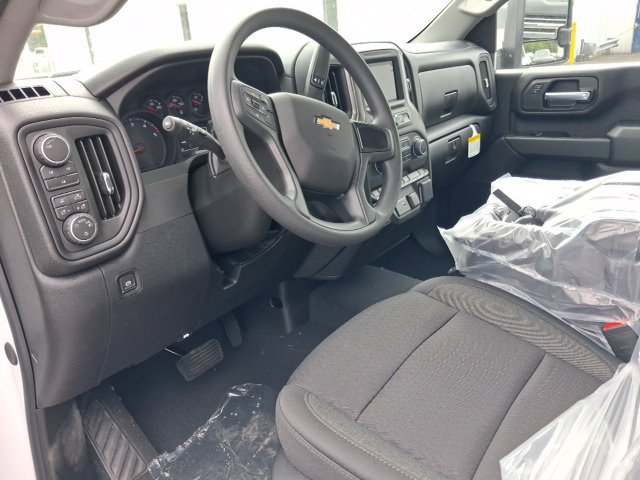 New 2026 Chevrolet Silverado 2500 Custom w/ Custom Value Package AWD/4WD image 9