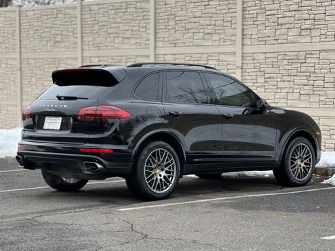 Used 2017 Porsche Cayenne Platinum Edition w/ Premium Package (PJV) image 8