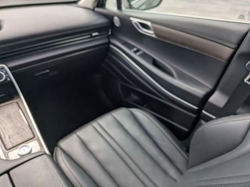 Used 2024 Genesis GV80 2.5T AWD/4WD image 15