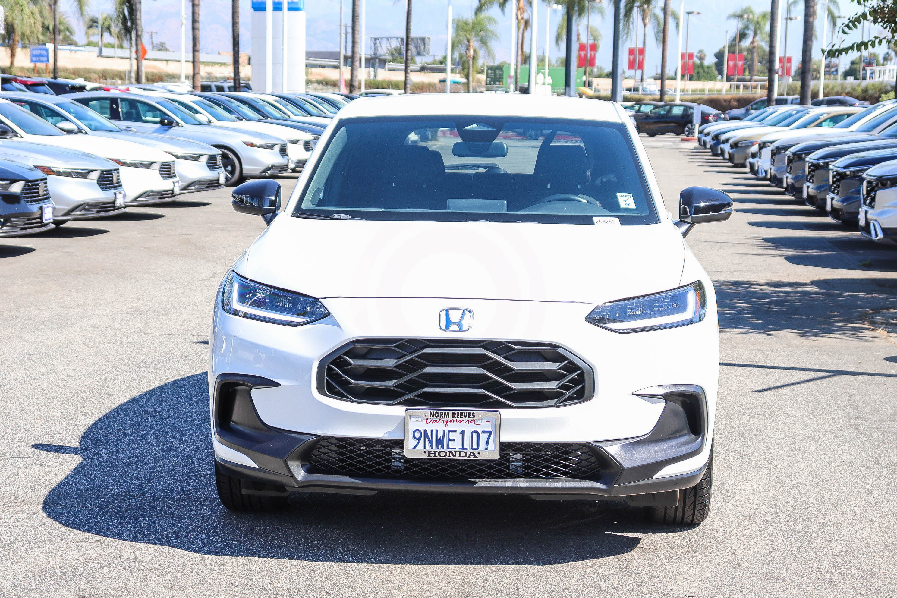 Certified 2025 Honda HR-V Sport image 2