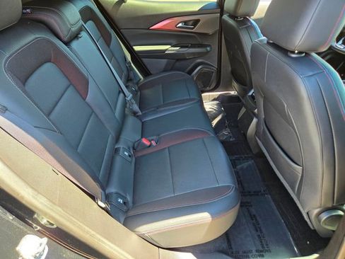 Used 2025 Chevrolet Equinox EV RS FWD image 19