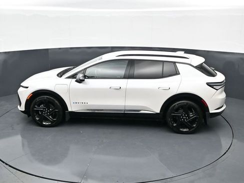 Used 2024 Chevrolet Equinox EV RS w/ LPO, Trailering Package FWD image 29