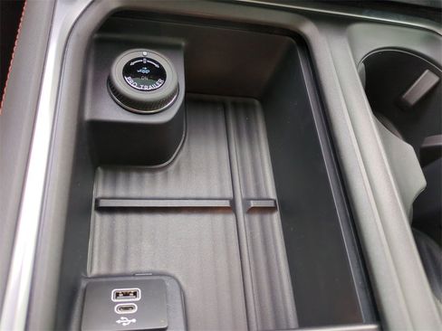 New 2025 Ford Expedition Active image 22