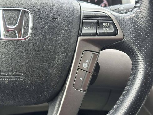 Used 2016 Honda Odyssey Touring Elite image 23