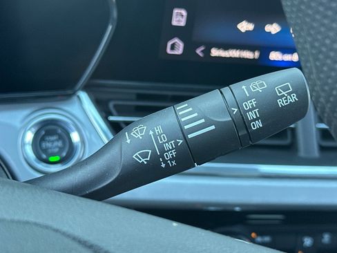 Used 2024 Chevrolet Trax LT image 38