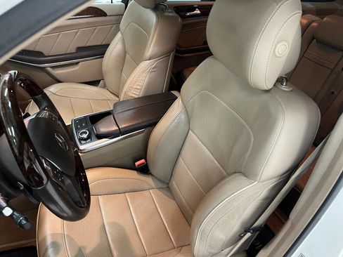 Used 2014 Mercedes-Benz GL 550 GL 550 4MATIC AWD 4dr SUV image 98