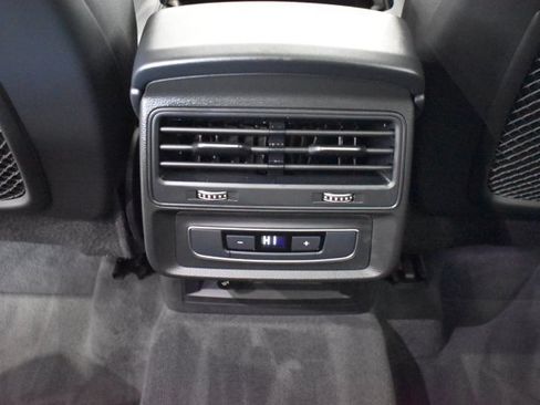 Used 2023 Audi Q7 3.0T Premium AWD/4WD image 24