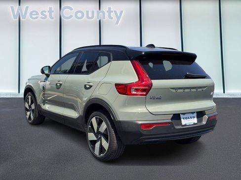 Used 2023 Volvo XC40 Recharge Ultimate AWD/4WD image 7