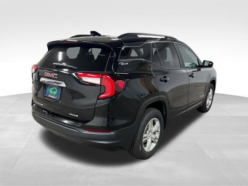 Certified 2023 GMC Terrain SLE w/ Driver Convenience Package AWD/4WD image 9