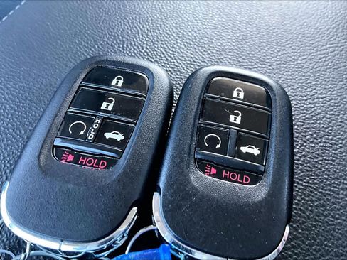 Used 2023 Honda Civic Touring image 14