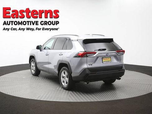 Used 2021 Toyota RAV4 XLE w/ XLE Grade Weather Package AWD/4WD image 66