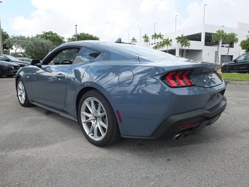 Used 2025 Ford Mustang GT Premium RWD image 10