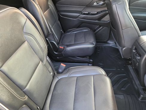 Used 2023 Chevrolet Traverse Premier w/ Redline Edition FWD image 14