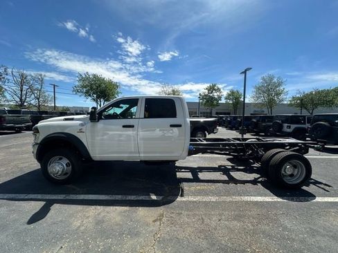 New 2026 RAM 5500 Tradesman w/ Chrome Appearance Group AWD/4WD image 3
