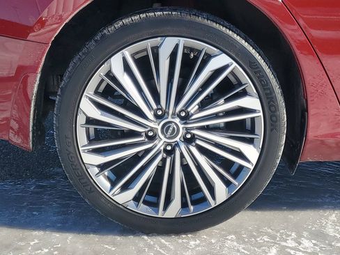 Used 2024 Nissan Altima 2.5 SL image 5