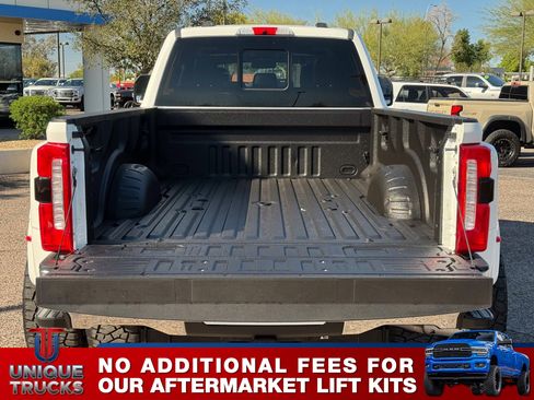 Used 2023 Ford F450 Lariat w/ FX4 Off-Road Package image 7