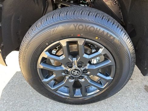 New 2026 Toyota Tundra Platinum AWD/4WD image 7