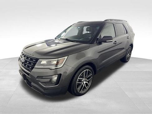 Used 2016 Ford Explorer Sport w/ Equipment Group 401A AWD/4WD image 3
