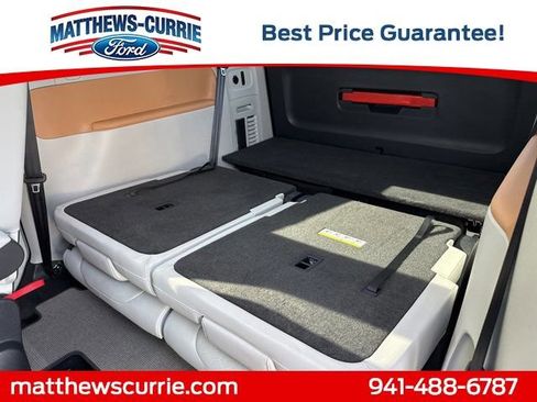 Used 2025 Volkswagen ID. Buzz Pro S Plus RWD image 12