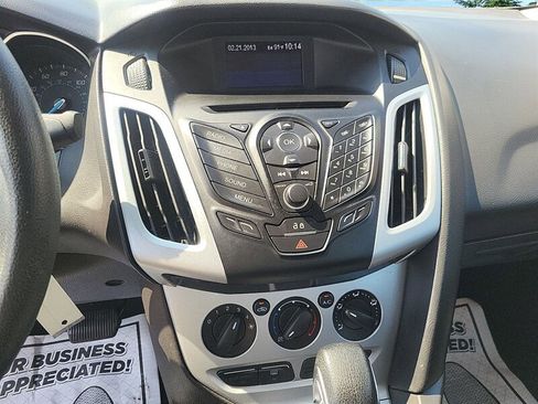 Used 2013 Ford Focus SE w/ SE Winter Pkg image 13
