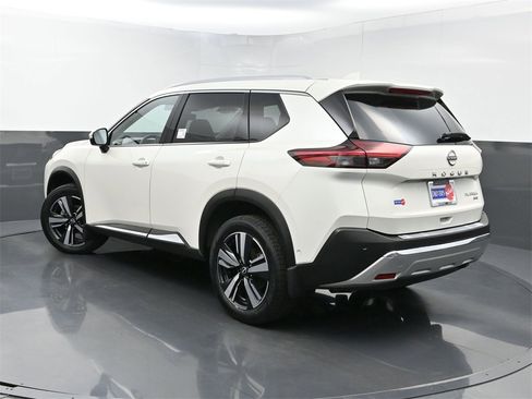 Used 2022 Nissan Rogue Platinum w/ Head-Up Display Package image 26