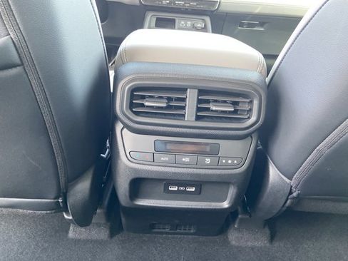 Used 2023 Honda Pilot EX-L image 51