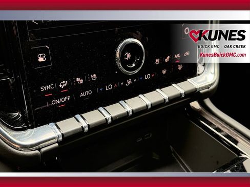 Used 2025 GMC Yukon XL Elevation w/ Elevation Premium Package AWD/4WD image 30