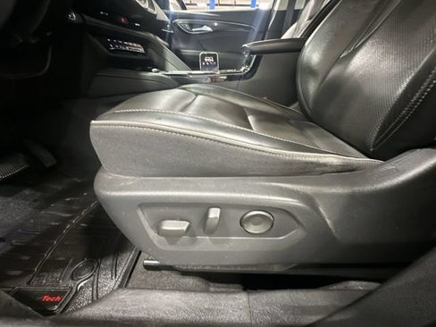 Used 2021 Buick Envision Essence w/ Technology Package I FWD image 18