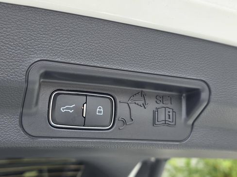 Used 2026 Ford Explorer ST-Line RWD image 13