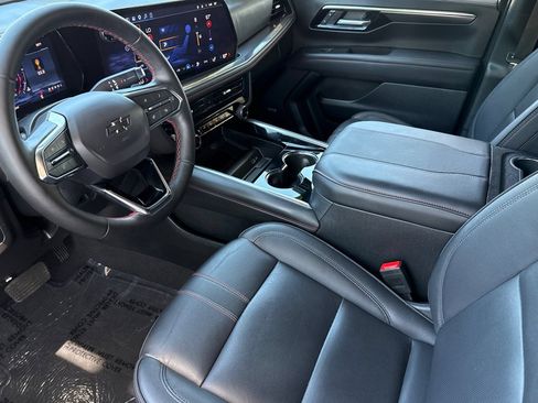 Used 2025 Chevrolet Tahoe RST w/ Comfort Package AWD/4WD image 5