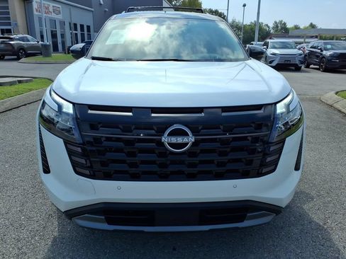 Used 2026 Nissan Pathfinder Platinum AWD/4WD image 21