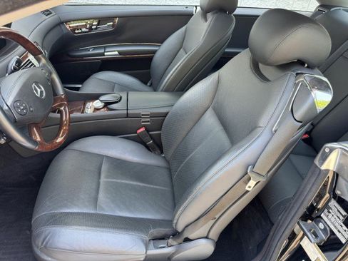 Used 2014 Mercedes-Benz CL 550 4MATIC w/ Sport Package image 6